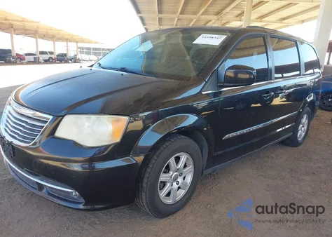 2013 Chrysler Town & Country Touring from USA, damaged, VIN 2C4RC1BG2DR637899